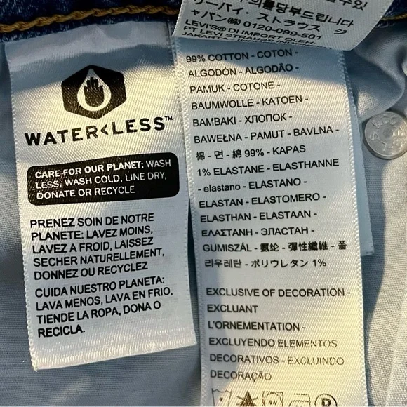 Levi’s Premium Denim 70s High Flare jeans size 28 - Picture 8 of 8